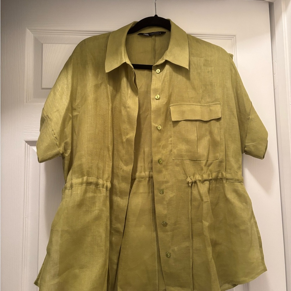Zara Olive-Green Short-Sleeve Button-Down Shirt